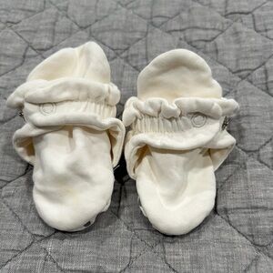 Zutano Cream Organic Cotton Baby Booties